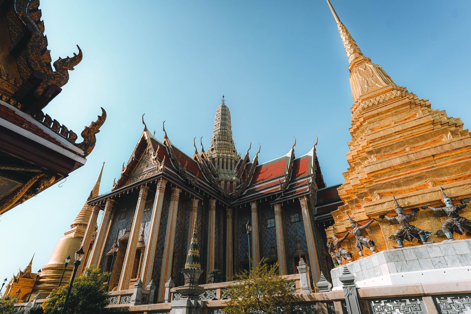 タイの寺院の服装とマナー 王宮・ワット・ポーで気をつけること